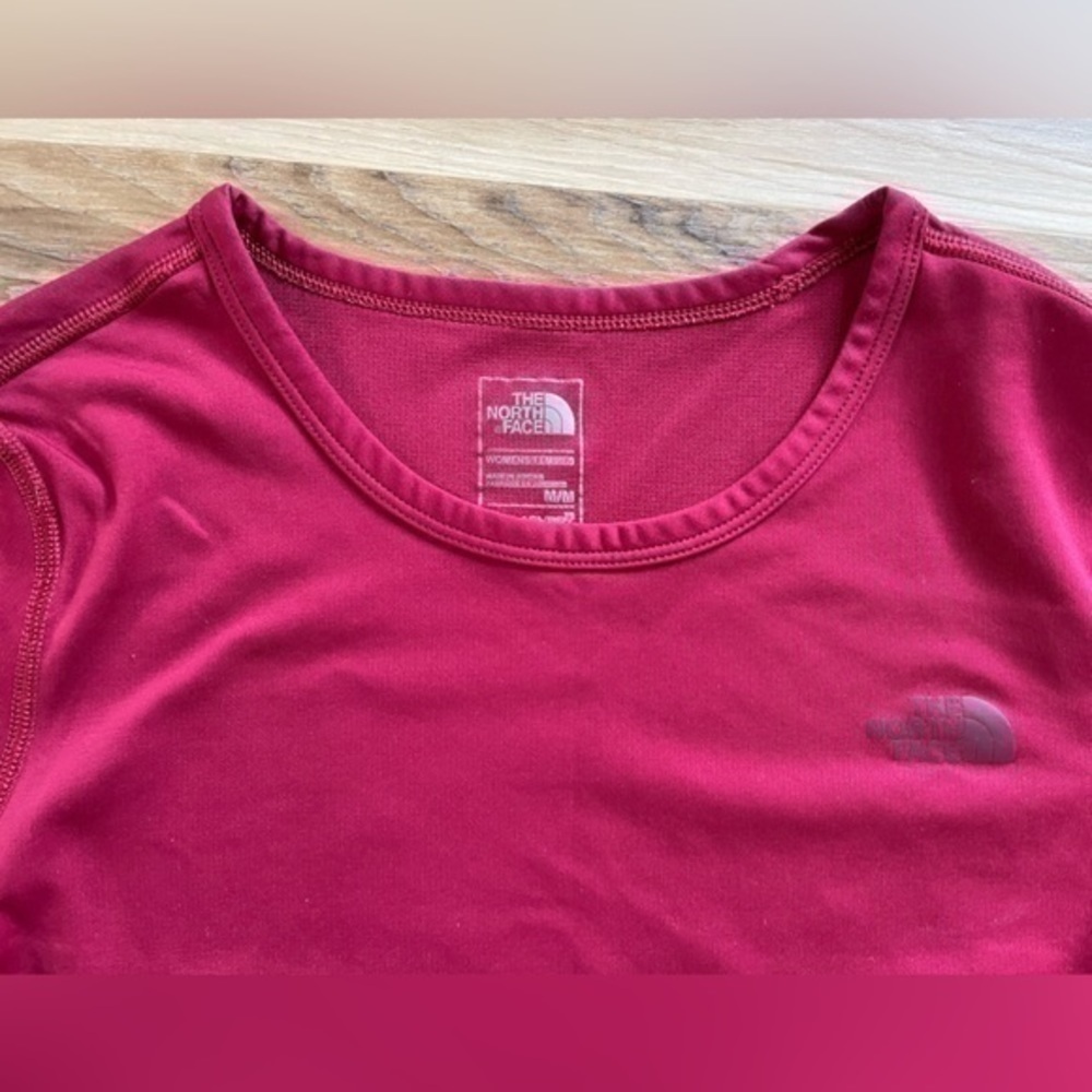 The North Face Long Sleeve Magenta Running Shirt - Picture 3 of 5